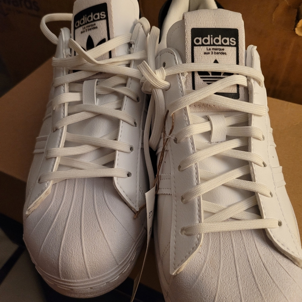 Adidas Superstar Shell Toez White Sneakers - Picture 4 of 5